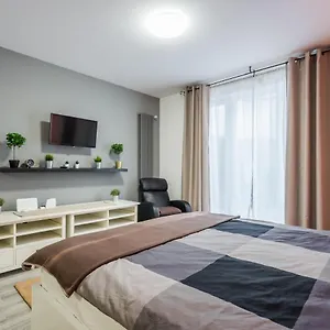Bpr Elite - Sky Terrace Apartment